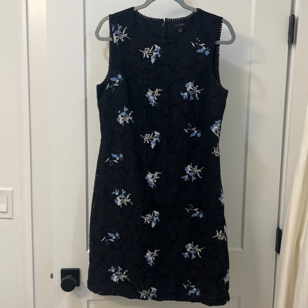 Ann Taylor Floral Embroidered Black Lace Sheath Sleeveless Dress, Size 10